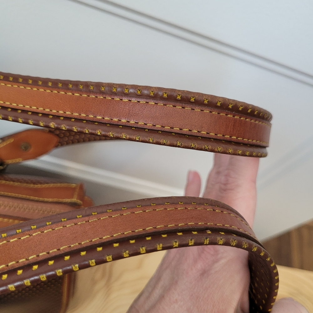 Dooney & Bourke Classic Satchel - Picture 12 of 16